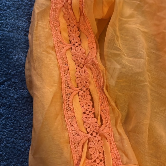 Two pc Set - Picture 4 of 4